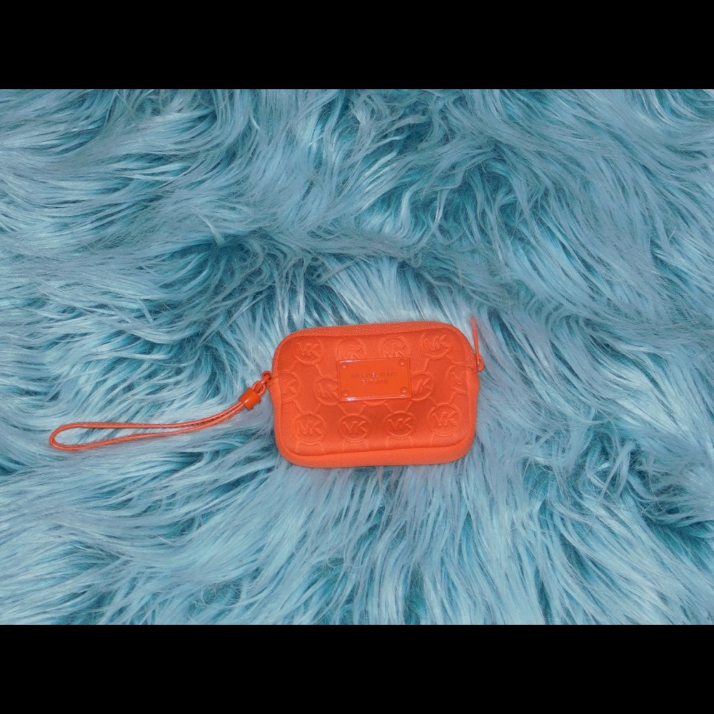 Mini clutch